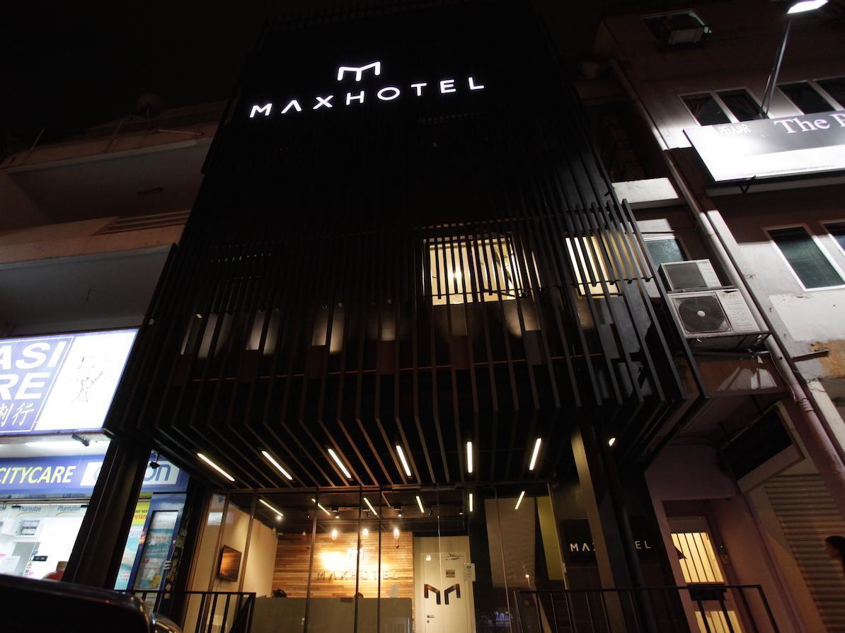 Max Hotel Subang Jaya Exterior photo