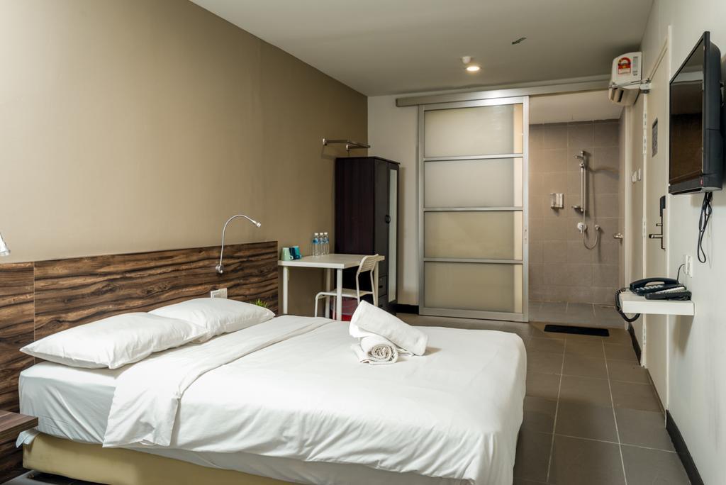 Max Hotel Subang Jaya Exterior photo