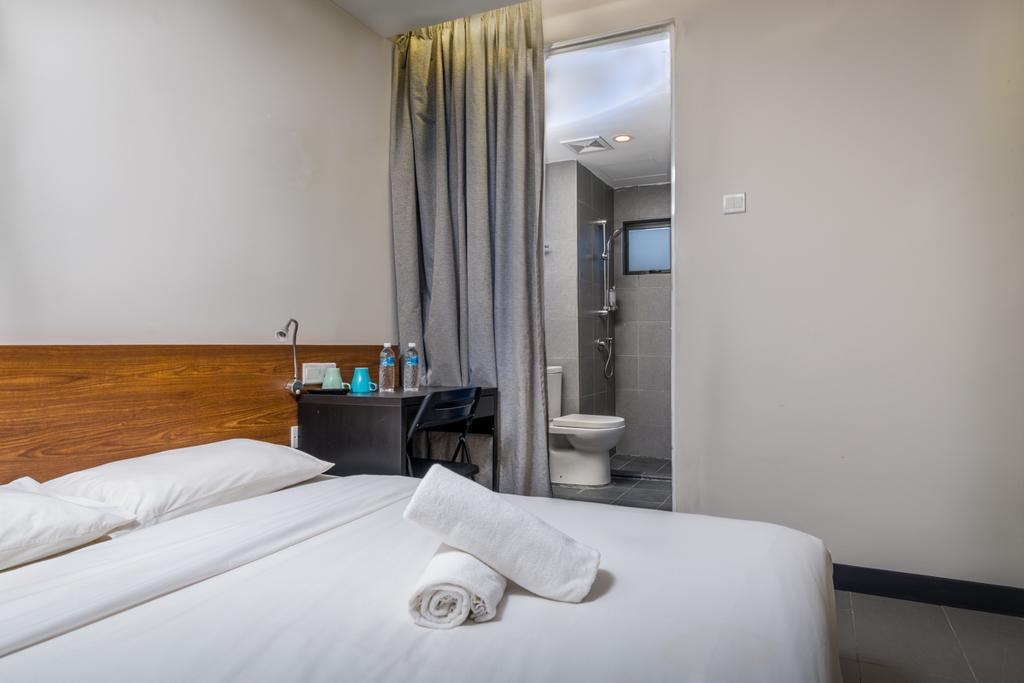 Max Hotel Subang Jaya Exterior photo