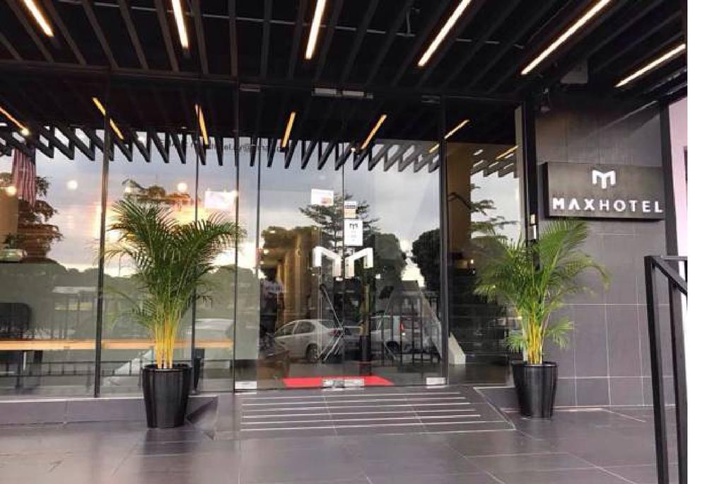Max Hotel Subang Jaya Exterior photo